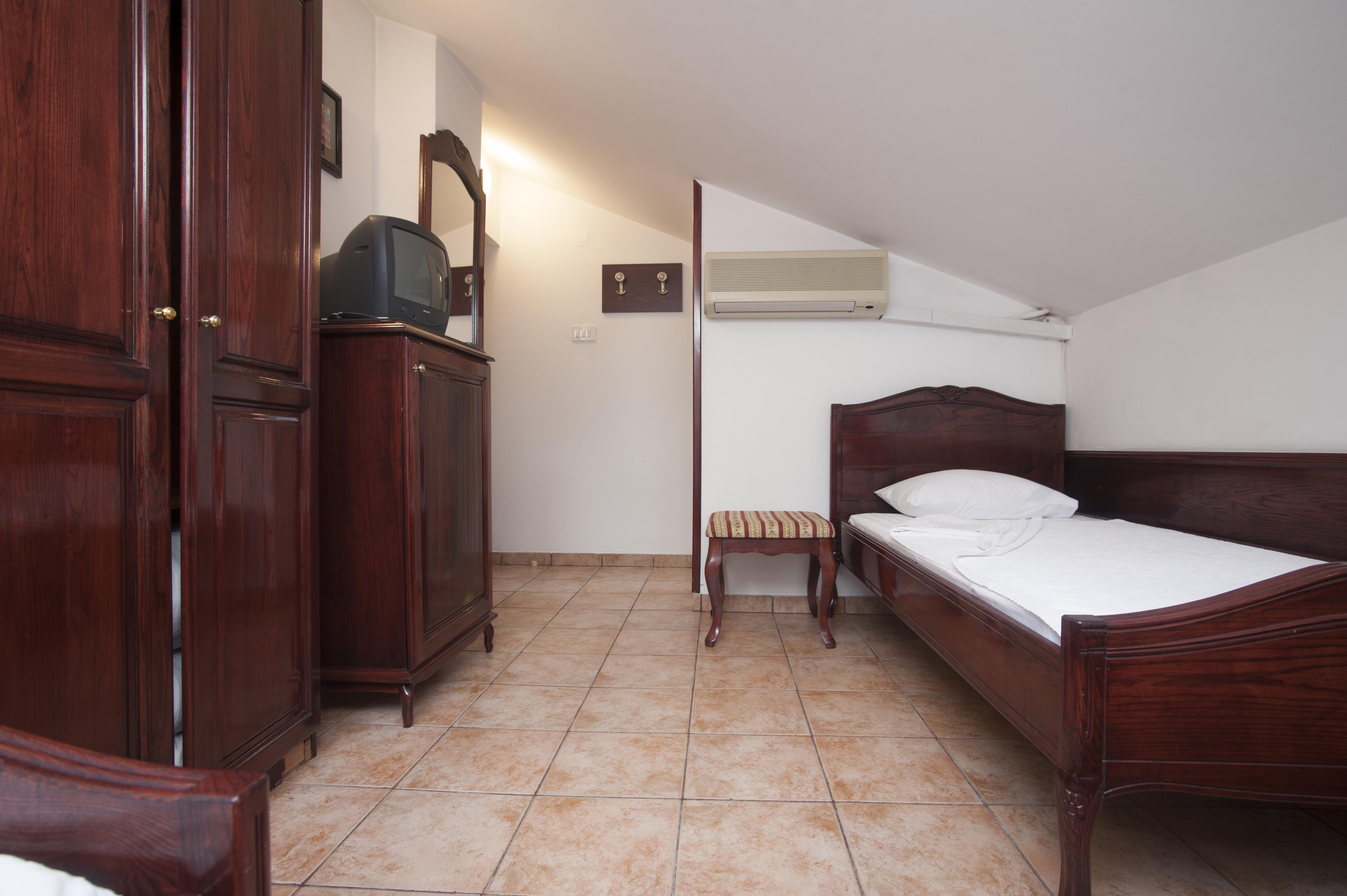 Lux 3* Budva
