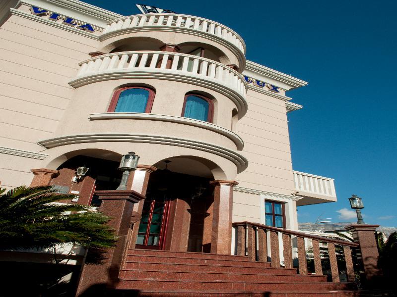 Hotel Lux 3*