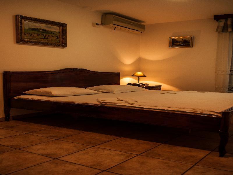 Lux Hotel Budva