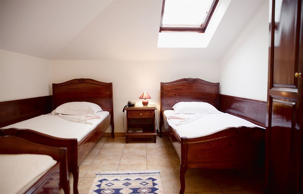 Hotel Lux 3*