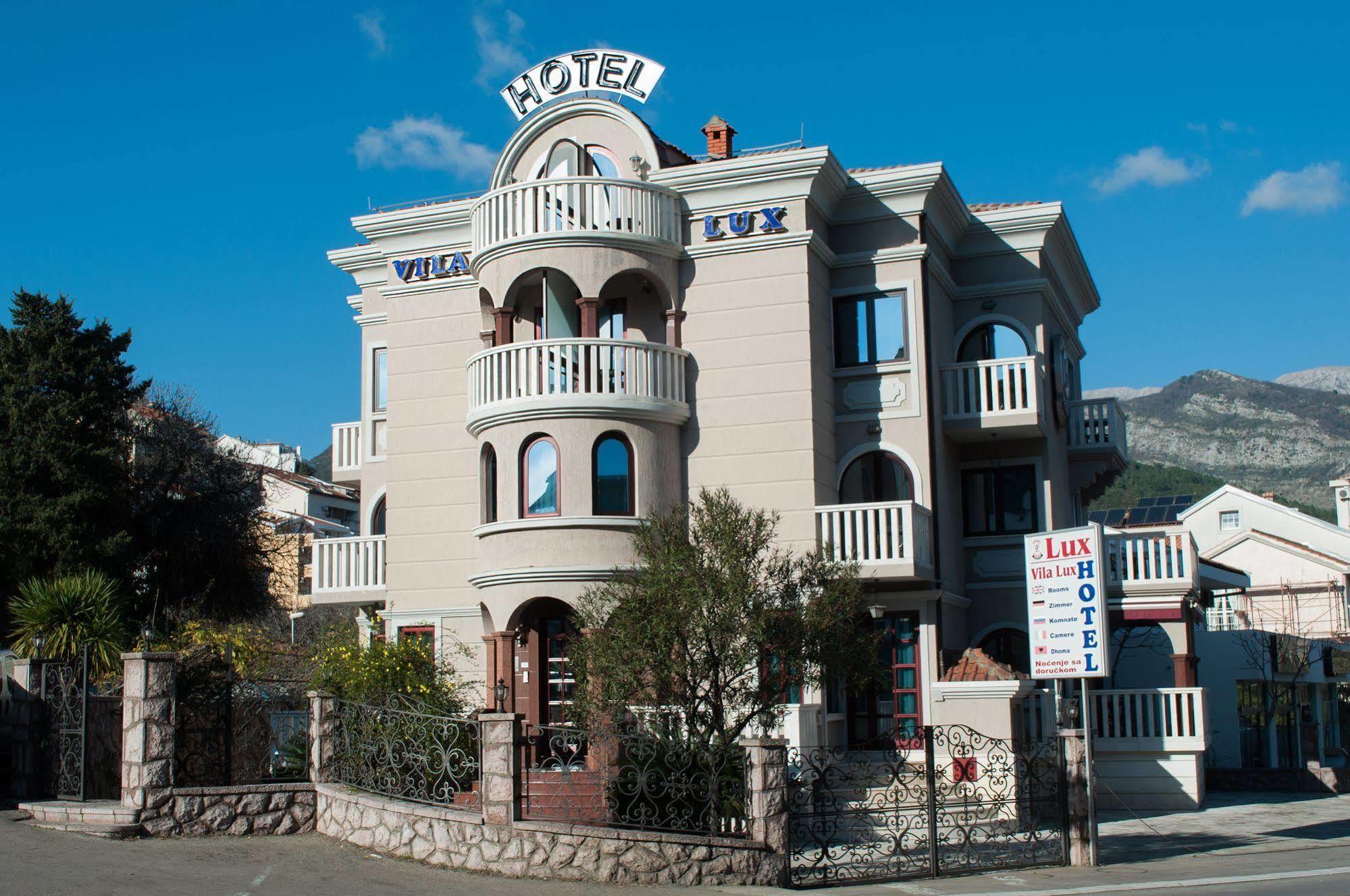 Hotel Lux 3*